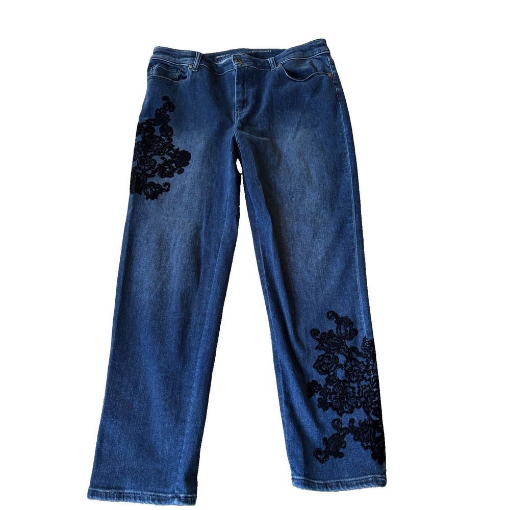 Chicos Perfect Stretch Girlfriend Slim Leg Ankle Jeans  Flocked Size 3 (16)